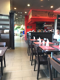 Atmosphère du Restaurant italien Trattoria e Capricci à Aubagne - n°3