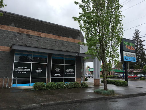 Car Battery Store «Batteries Plus Bulbs», reviews and photos, 4812 SE 82nd Ave, Portland, OR 97266, USA