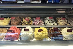 AMORE MIO Italian artisanal gelato image