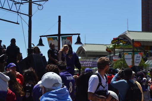 Clothing Store «Gap», reviews and photos, 200 E Pratt St, Baltimore, MD 21202, USA