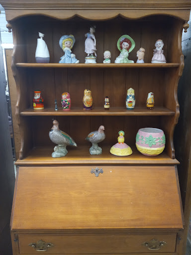 Thrift Store «Thrift Bargain and More», reviews and photos, 1470 N Beale Rd, Marysville, CA 95901, USA