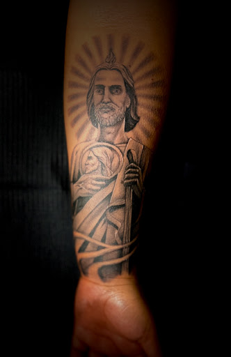 Explore sibling tattoo ideas for 5, creative tattoo ideas in South Bend, available at ESTILO TATTOO LLC