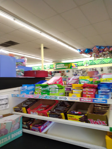 Shopping Mall «Harvard Row Mall», reviews and photos, 21762 W Eleven Mile Rd, Southfield, MI 48076, USA