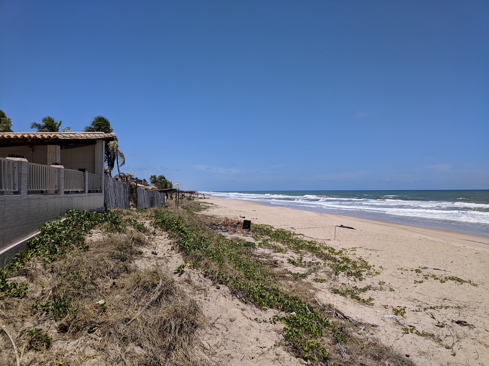 Fotografija Praia de Siribinha z svetel pesek površino
