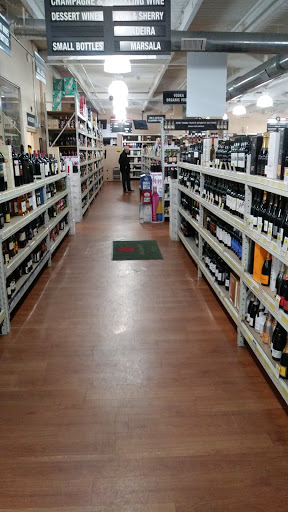 Wine Store «Westchester Wine Warehouse», reviews and photos, 53 Tarrytown Rd, White Plains, NY 10607, USA