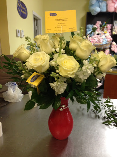 Florist «Flowers By Pouparina», reviews and photos, 7701 W 26th Ave #7, Hialeah, FL 33016, USA