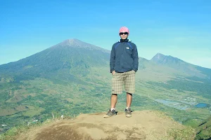 PERGASINGAN HILL - Start point Hiking image