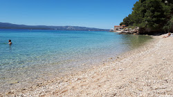 Foto von Bijela Kuca beach mit viele geräumige buchten