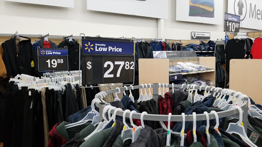 Discount Store «Walmart», reviews and photos, 1400 Farmington Ave, Bristol, CT 06010, USA