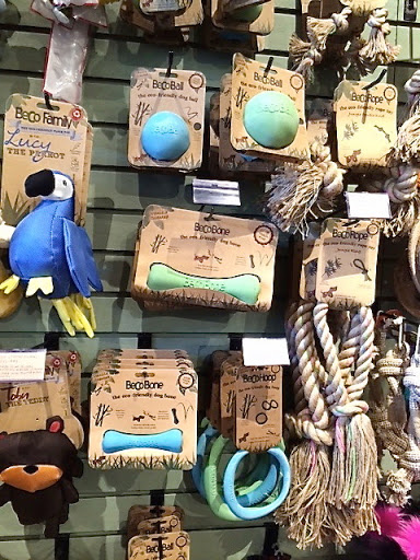 Pet Supply Store «Green Dog Pet Supply», reviews and photos, 4327 NE Fremont St, Portland, OR 97213, USA