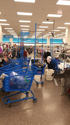 Clothing Store «Ross Dress for Less», reviews and photos, 7601 S Cicero Ave, Chicago, IL 60652, USA