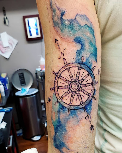 Tattoo Shop «Illuminati Tattoo Parlor», reviews and photos, 10214 SE Mill Plain Blvd Suite B, Vancouver, WA 98664, USA