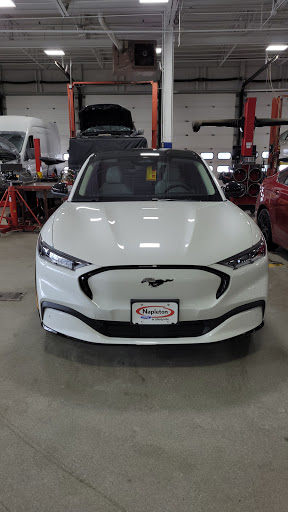 Ford Dealer «Napleton Ford in Libertyville», reviews and photos, 1010 S Milwaukee Ave, Libertyville, IL 60048, USA