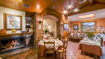 Restaurante Casa Fernando - C. Arrayanes, 6, 18193 Barrio de la Vega, Granada, Spain