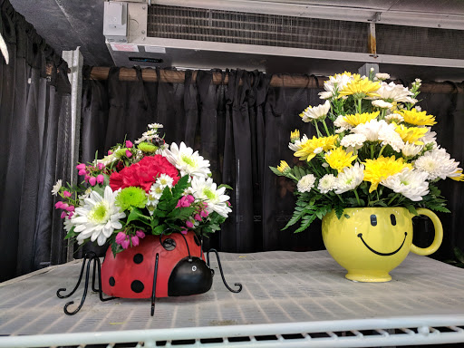 Florist «Creative Expressions Florist», reviews and photos, 10541 Theodore Green Blvd, White Plains, MD 20695, USA