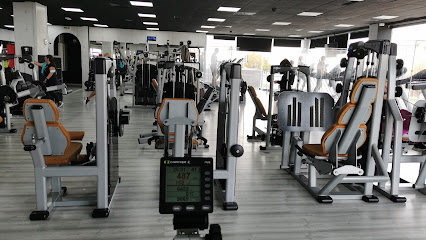 Evolution Wellness and Fitness Center, Ldª - Av. Olivença 436 1ºpiso, 2870-108 Montijo, Portugal