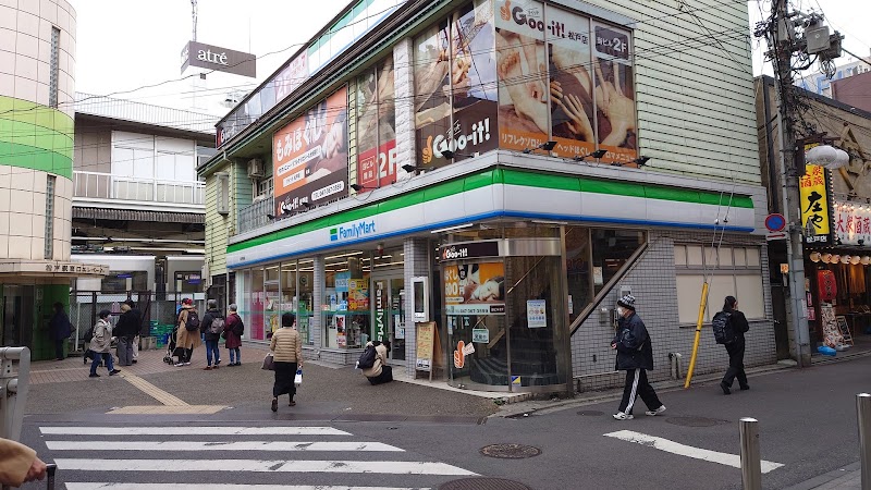 ファミリーマート 松戸駅前店