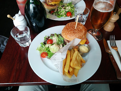 Café les écrivains à Paris