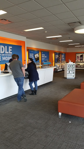 Cell Phone Store «AT&T Authorized Retailer», reviews and photos, 2640 W Schaumburg Rd, Schaumburg, IL 60194, USA