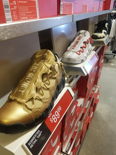 Clothing Store «Nike Factory Store», reviews and photos, 4101 S Carrollton Ave, New Orleans, LA 70119, USA