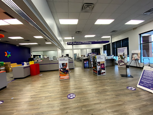 Print Shop «FedEx Office Print & Ship Center», reviews and photos, 10236 W Broad St, Glen Allen, VA 23060, USA