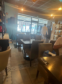 Atmosphère du Restaurant libanais Jouri Restaurant Nanterre - n°11