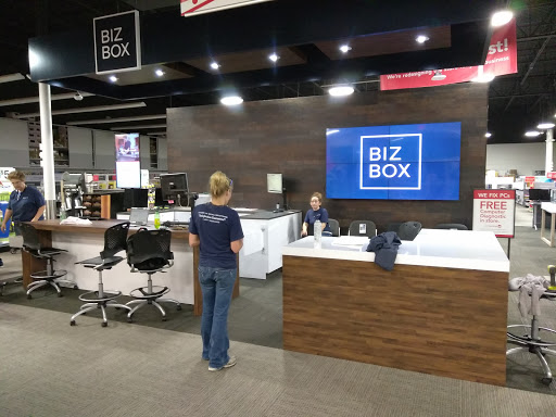 Office Supply Store «OfficeMax», reviews and photos, 12812 Shops Pkwy Suite 300, Bee Cave, TX 78738, USA