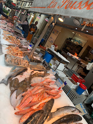 Les pirates de Montmartre - La poissonnerie à Paris