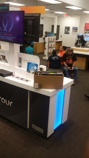 Cable Company «Cox Solutions Store», reviews and photos, 750 N Rancho Dr, Las Vegas, NV 89106, USA