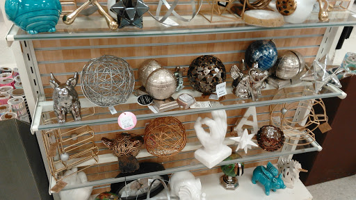 Department Store «T.J. Maxx & HomeGoods», reviews and photos, 717 Boardman Poland Rd, Youngstown, OH 44512, USA