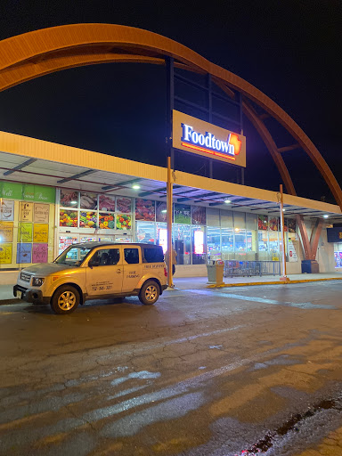 Grocery Store «Foodtown of New Brunswick», reviews and photos, 20 Elizabeth St, New Brunswick, NJ 08901, USA