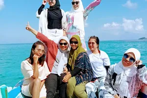 Belitung City Tour: Liburan Asik Dengan Paket Wisata & Travel Murah image
