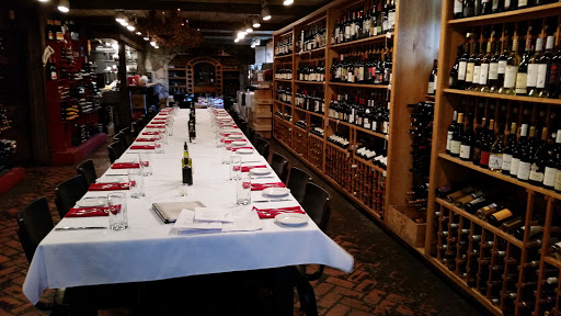 General Store «Symons General Store & Wine Cellar», reviews and photos, 401 E Lake St, Petoskey, MI 49770, USA