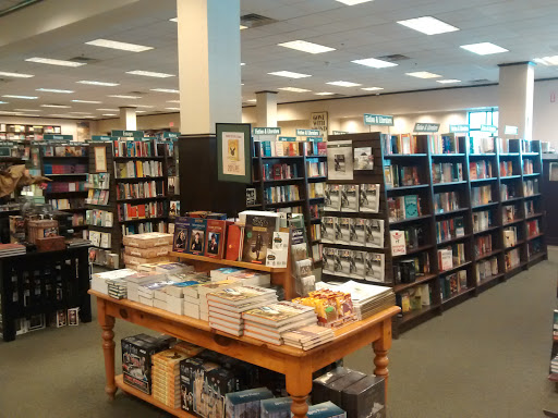 Book Store «Barnes & Noble Booksellers Crabtree Mall», reviews and photos, 4325 Glenwood Ave, Raleigh, NC 27612, USA