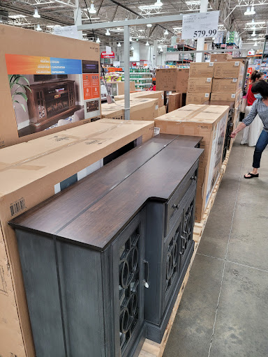 Warehouse store «Costco Wholesale», reviews and photos, 125 Beacon Dr, Holbrook, NY 11741, USA