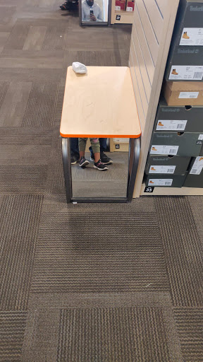 Shoe Store «DSW Designer Shoe Warehouse», reviews and photos, 9601 Skokie Blvd, Skokie, IL 60077, USA