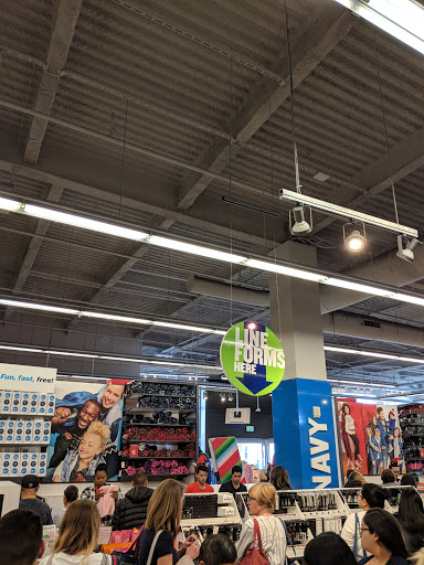 Clothing Store «Old Navy», reviews and photos, 3525 W Carson St #77, Torrance, CA 90503, USA