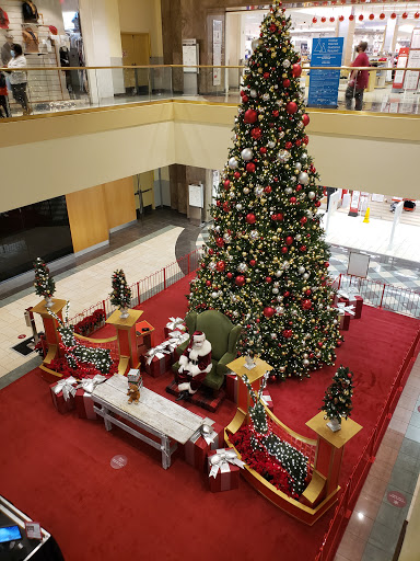 Movie Theater «Cinemark - Theatre Buckland Hills 18 + IMAX», reviews and photos, 99 Redstone Rd, Manchester, CT 06042, USA