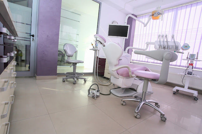 Clinica Georgescu - Dentist