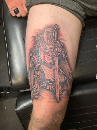 Explore native indian tattoo ideas, creative tattoo ideas in Naples, available at IndigenousTinta tattoo studio