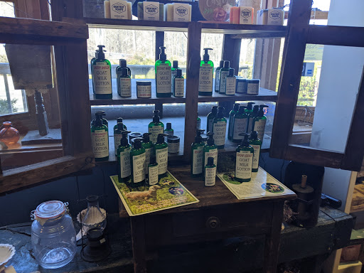 Gift Shop «Oronoque Farms», reviews and photos, 188 Leavenworth Rd, Shelton, CT 06484, USA