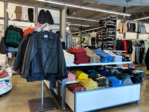 Clothing Store «Old Navy», reviews and photos, 2189 14th Ave SE, Albany, OR 97322, USA