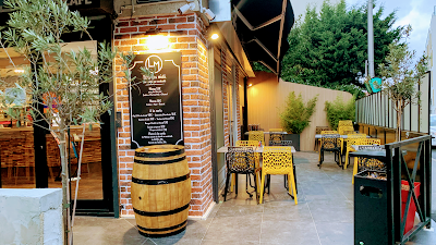Le Mélina - Bar - Tabac - Restaurant - Pizzeria - Revendeur De CBD - FDJ - PMU - NICKEL - RIA - MONEYGRAM - ORANGE MONEY à Le Perreux-sur-Marne