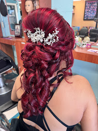 Hanna's Beauty Salon - Photo 4 - Car repair in Lancaster, CA, Palmdale