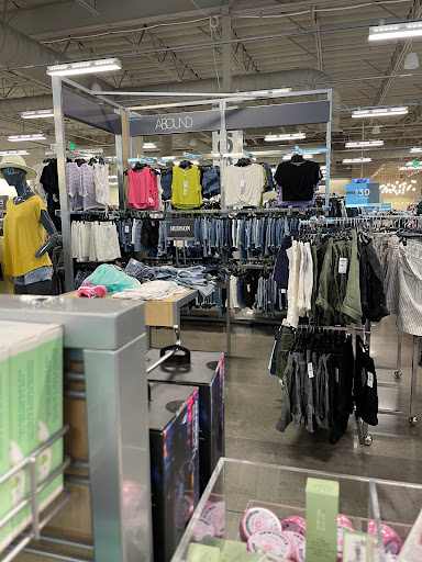 Department Store «Nordstrom Rack Lakewood Center», reviews and photos, 4651 Silva St, Lakewood, CA 90712, USA