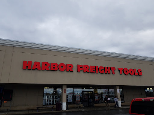Hardware Store «Harbor Freight Tools», reviews and photos, 3333 W Henrietta Rd #400, Rochester, NY 14623, USA
