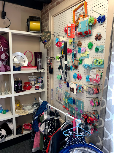 Flea Market «Treasure City Market LLC», reviews and photos, 121 S Washington St, DeRidder, LA 70634, USA