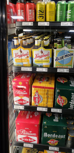 Liquor Store «Chicago Lake Liquors», reviews and photos, 825 E Lake St, Minneapolis, MN 55407, USA