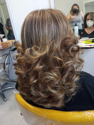 CORO CLEMENTE Peluquería Y Estética en Zaragoza, Zaragoza