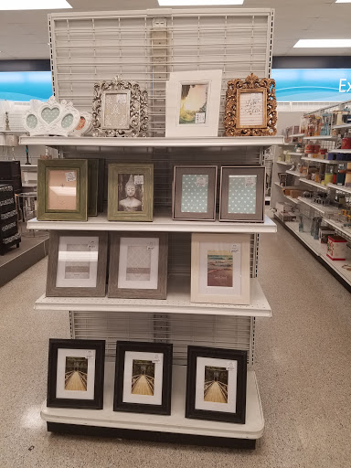 Clothing Store «Ross Dress for Less», reviews and photos, 1235 N Peachtree Pkwy, Peachtree City, GA 30269, USA